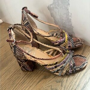 Vince Camuto Winvey Multi-Color Ankle Strap Block Heel size 6